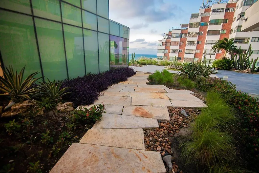 Beachfront Luxury Apartment In Bocagrande Medellín